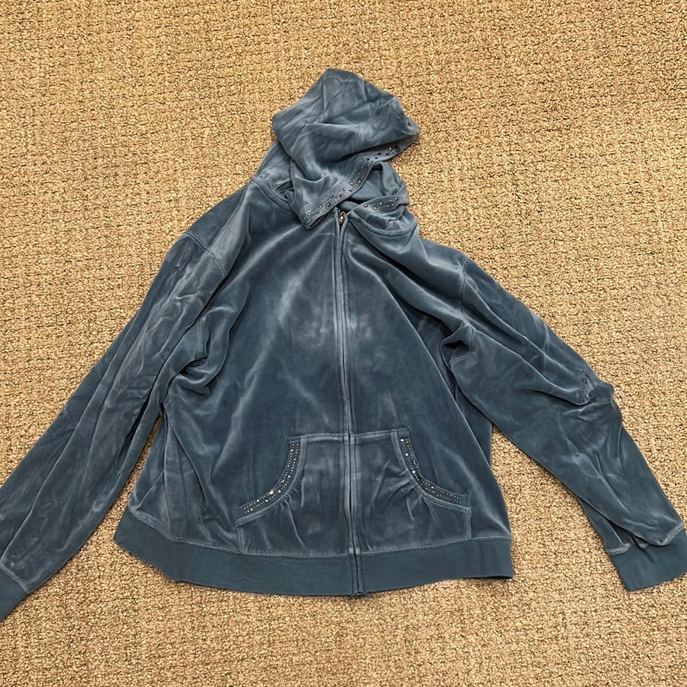 valour hoodie